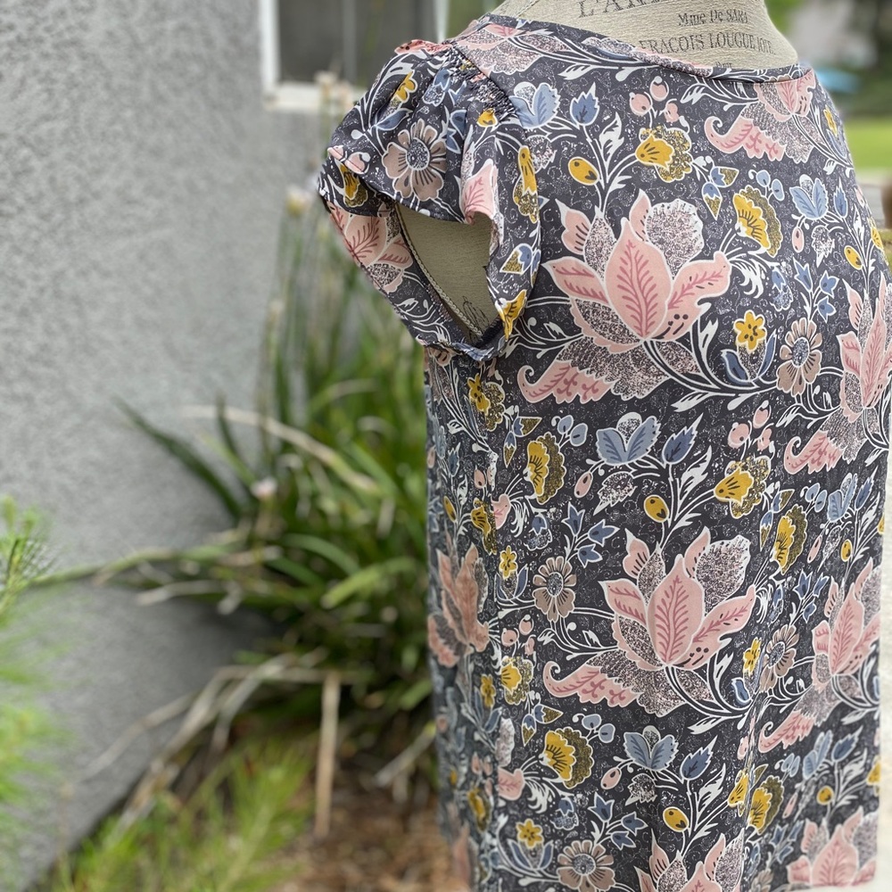 🎉new listing🎉Ann Loft Blouse - Picture 4 of 16